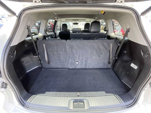 Used 2017 Toyota Highlander XLE FWD image 22