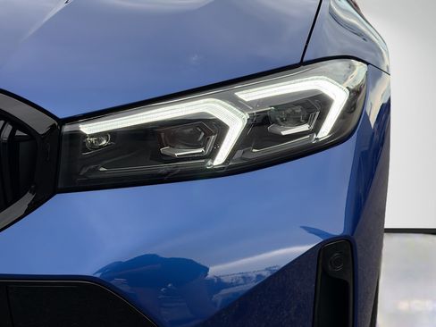 New 2026 BMW 330i Sedan w/ M Sport Package RWD image 9