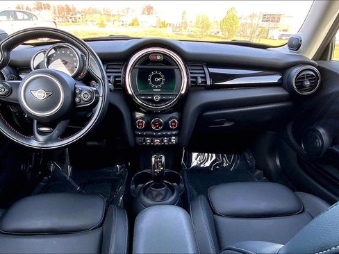 Used 2020 MINI Cooper S w/ Premium Package image 10