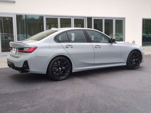 Certified 2026 BMW 330i Sedan w/ M Sport Package image 9