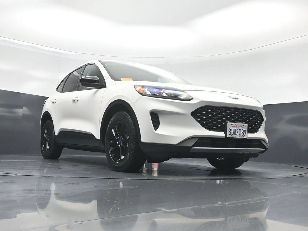 Used 2020 Ford Escape SE Sport FWD image 47