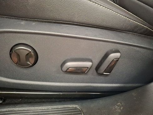 Used 2024 Volkswagen Jetta SE image 11