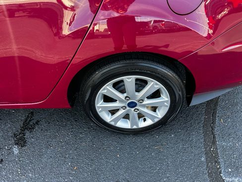 Used 2011 Ford Fiesta SE w/ 202A Rapid Spec Order Code image 16