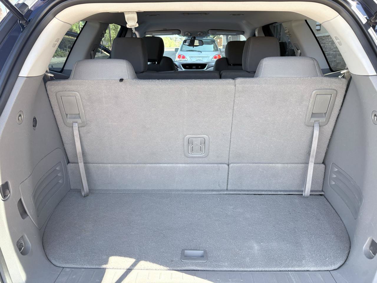 Used 2016 Chevrolet Traverse LS FWD image 10
