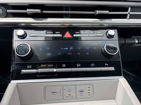 Certified 2026 Hyundai Santa Fe SEL AWD/4WD image 17