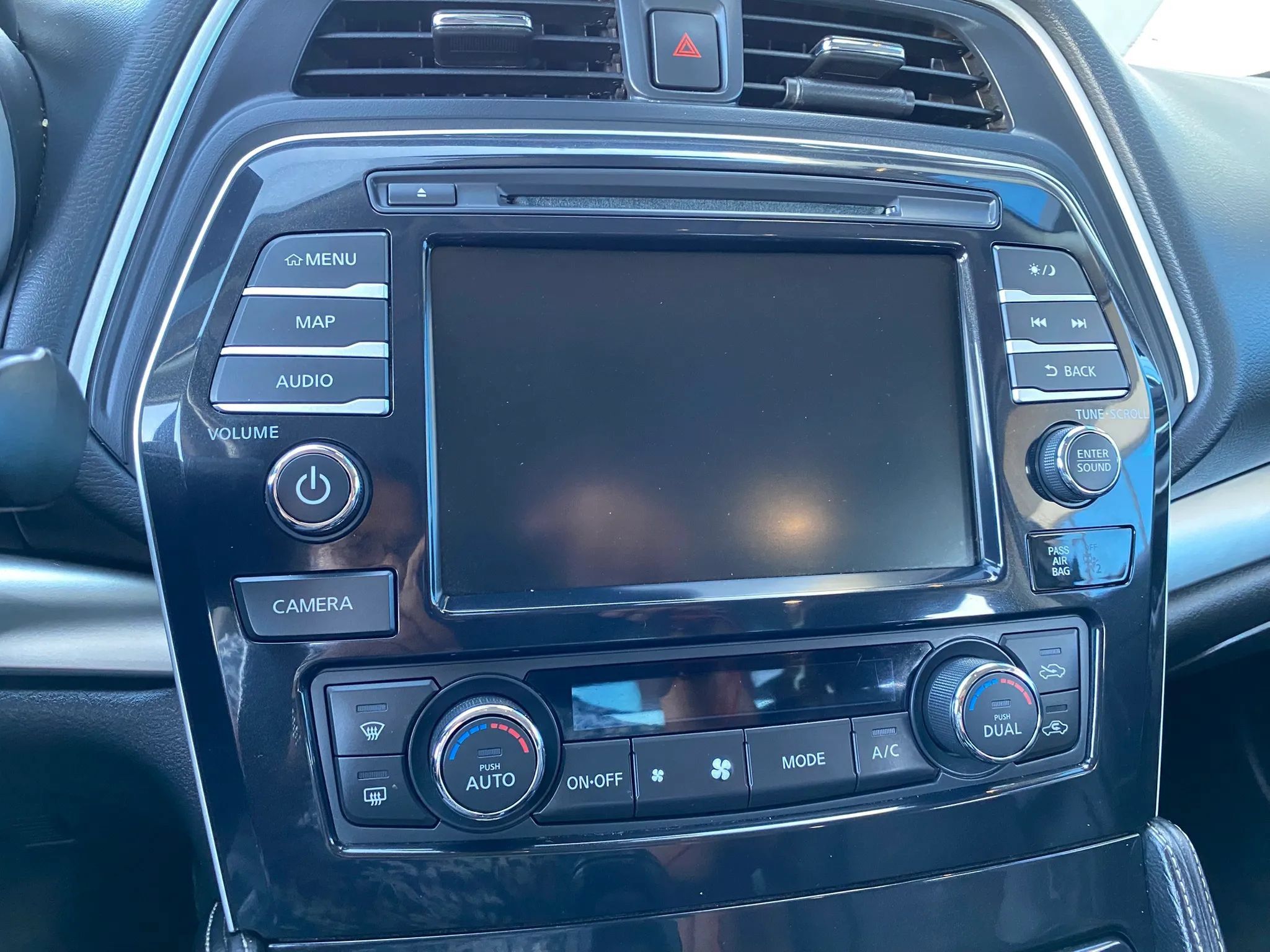Used 2023 Nissan Maxima SV w/ Floor Mat Group FWD image 21