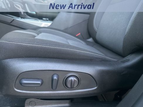 Certified 2025 Chevrolet Blazer LT w/ Convenience Package image 13