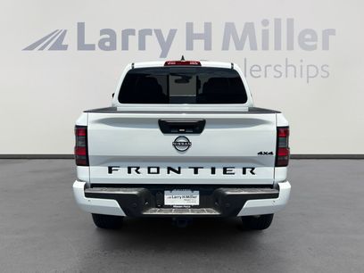 New 2026 Nissan Frontier SV w/ SV Convenience Package