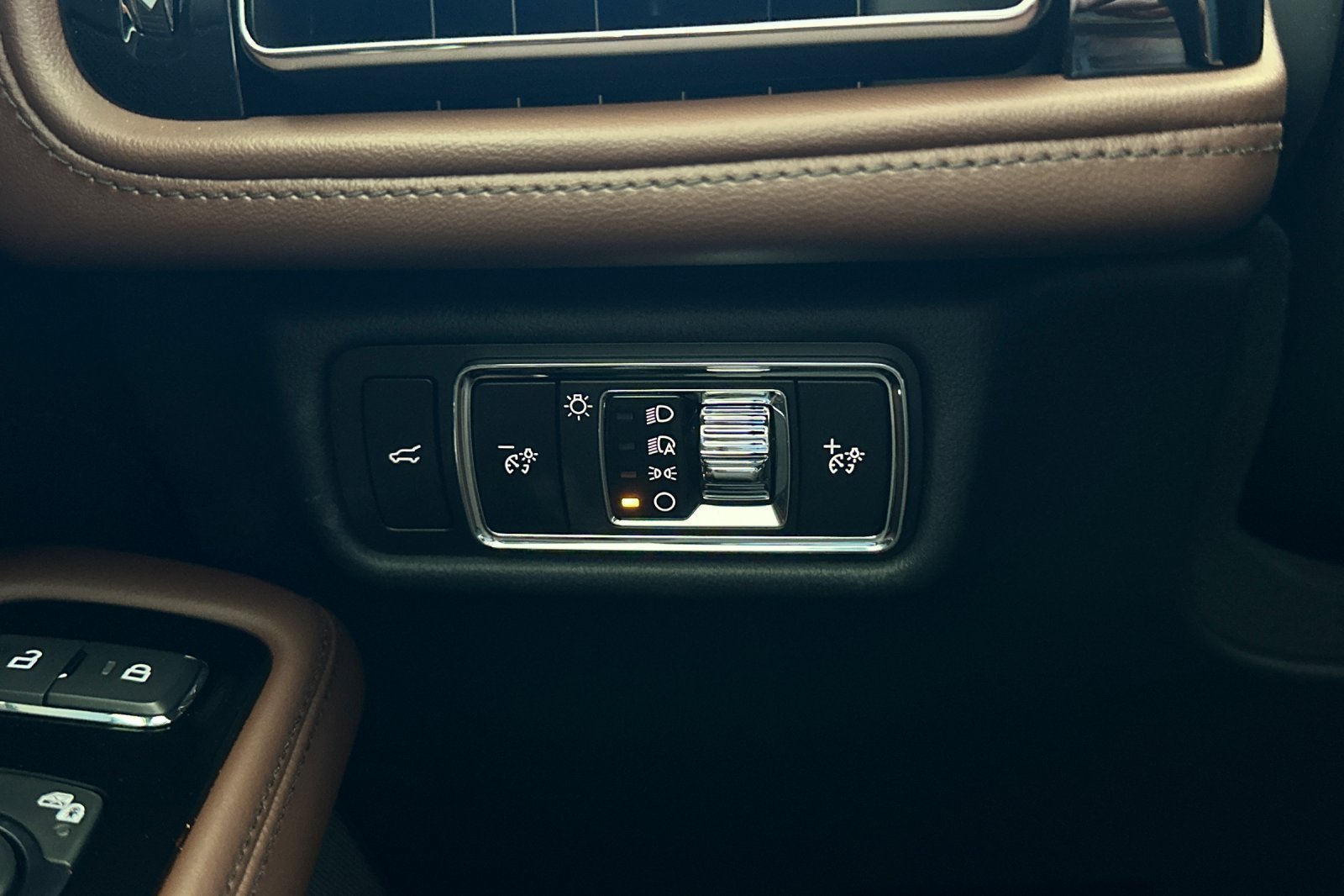 New 2026 Lincoln Aviator Reserve w/ Illumination Package RWD image 28