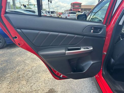 Used 2017 Subaru Crosstrek 2.0i Premium w/ Special Edition image 17