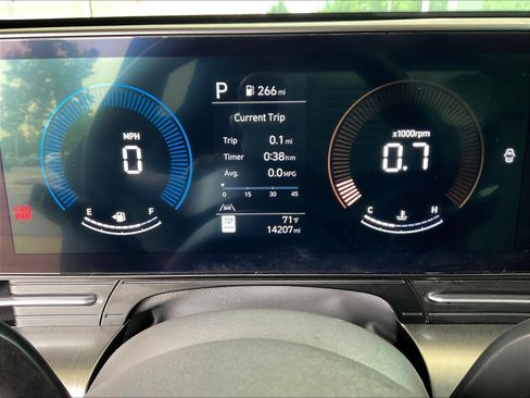Used 2024 Hyundai Kona SEL FWD image 13