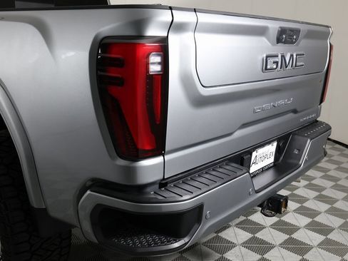 Used 2024 GMC Sierra 2500 Denali Ultimate image 60