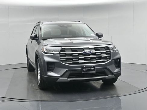 New 2026 Ford Explorer Active RWD image 53