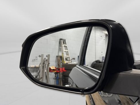 Used 2023 Toyota 4Runner Limited image 14