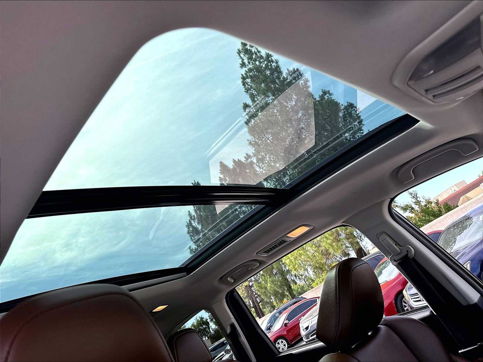 Used 2023 Subaru Ascent Touring AWD/4WD image 24