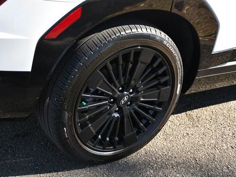 Used 2024 Hyundai Santa Fe Calligraphy image 15