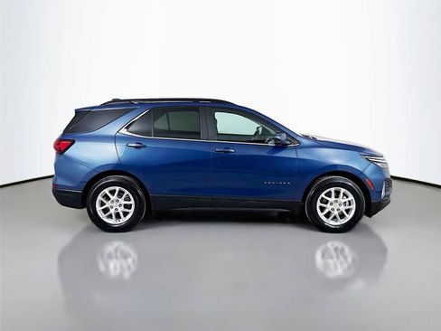 Used 2024 Chevrolet Equinox LT AWD/4WD image 10