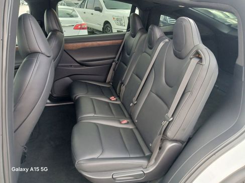 Used 2020 Tesla Model X Long Range AWD/4WD image 13