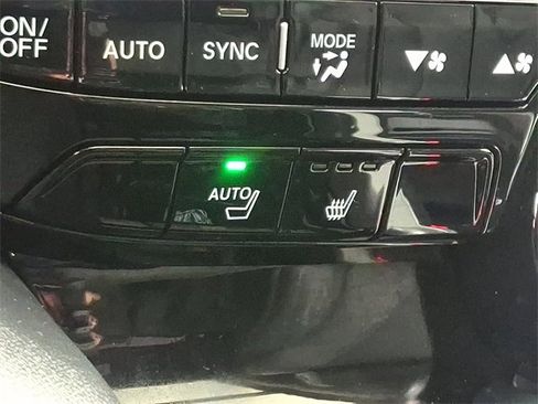 Used 2024 Acura MDX SH-AWD w/ Technology Package image 25