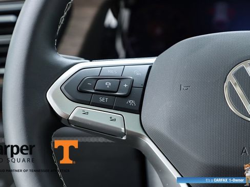 Used 2025 Volkswagen Atlas SEL AWD/4WD image 21