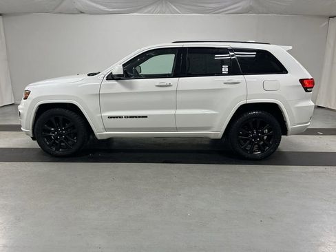 Used 2018 Jeep Grand Cherokee Altitude image 7