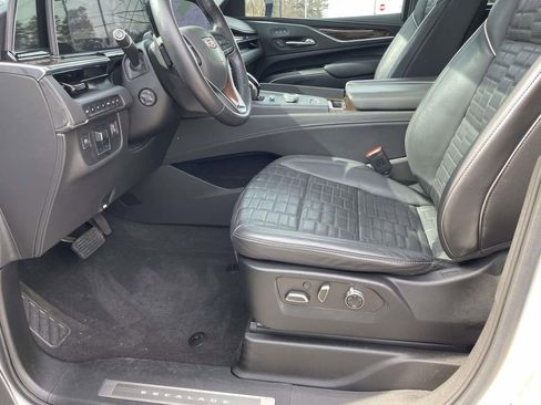 Used 2022 Cadillac Escalade ESV Sport Platinum w/ Heavy-Duty Trailer Package image 22