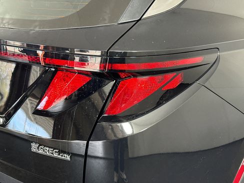 Used 2025 Hyundai Tucson SE image 34