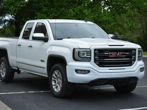 Used 2016 GMC Sierra 1500 SLE w/ All-Terrain Package AWD/4WD image 3