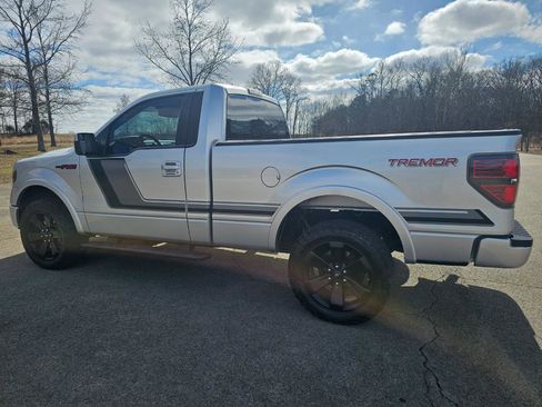 Used 2014 Ford F150 FX4 w/ FX Appearance Package image 9