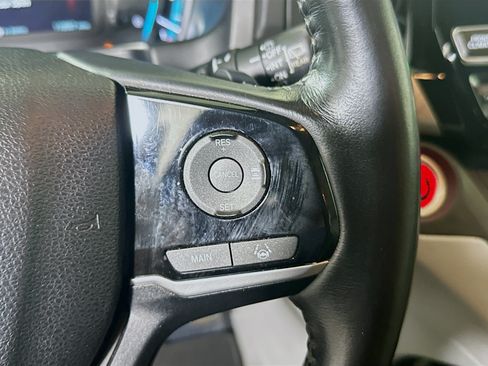 Used 2018 Honda Odyssey EX-L image 17