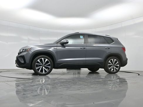 Used 2023 Volkswagen Taos SE w/ Panoramic Sunroof Package AWD/4WD image 51