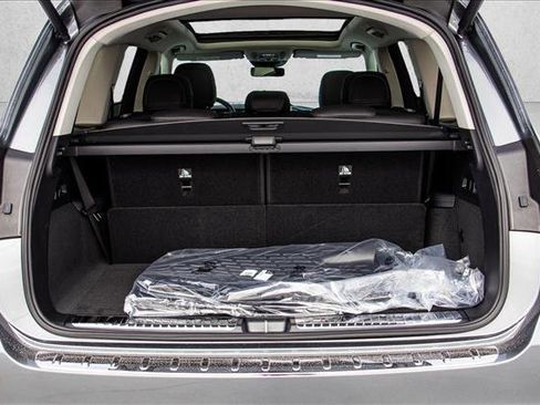 New 2026 Mercedes-Benz GLS 450 4MATIC image 24