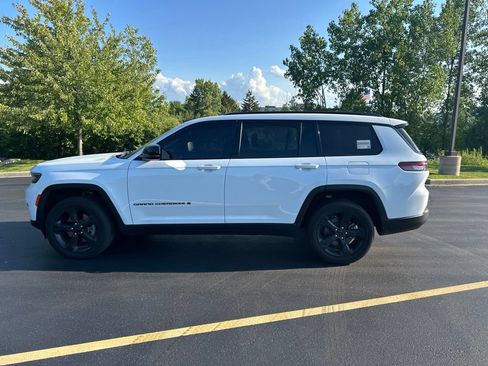 Certified 2023 Jeep Grand Cherokee L Laredo AWD/4WD image 6