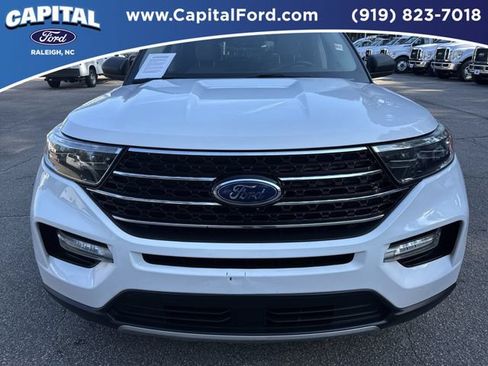 Used 2021 Ford Explorer XLT w/ Equipment Group 202A RWD image 10