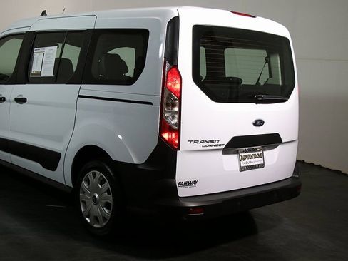 Used 2019 Ford Transit Connect XL image 8