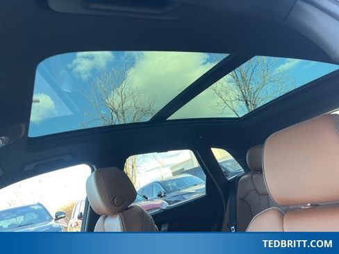 Used 2022 Audi Q5 2.0T Prestige w/ Prestige Package image 39