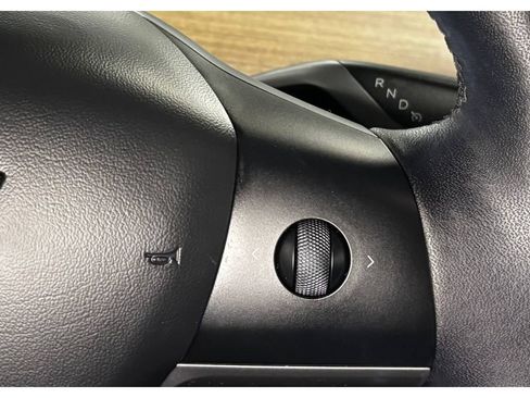 Used 2023 Tesla Model 3 Standard Range image 25