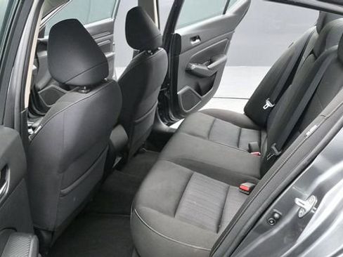 Used 2020 Nissan Altima 2.5 S FWD image 15