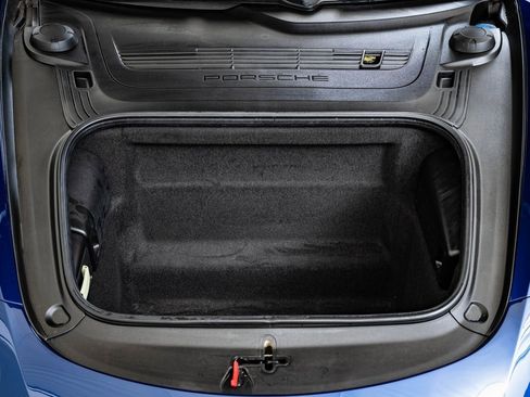 Used 2022 Porsche 718 Cayman S image 36