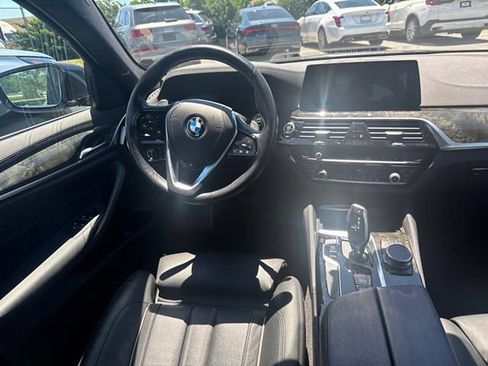 Used 2020 BMW 530i xDrive w/ Premium Package AWD/4WD image 19