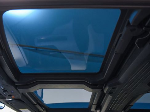 Used 2024 GMC Hummer EV 3X image 33