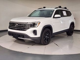 Used 2024 Volkswagen Atlas SE w/ Black Wheel Package video 1