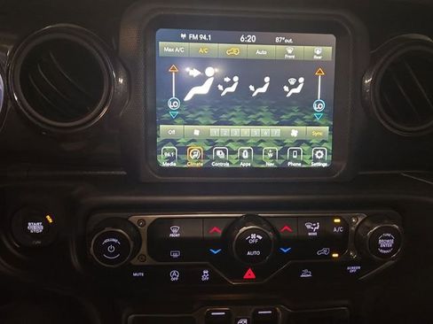 Used 2022 Jeep Wrangler Unlimited Sport AWD/4WD image 19