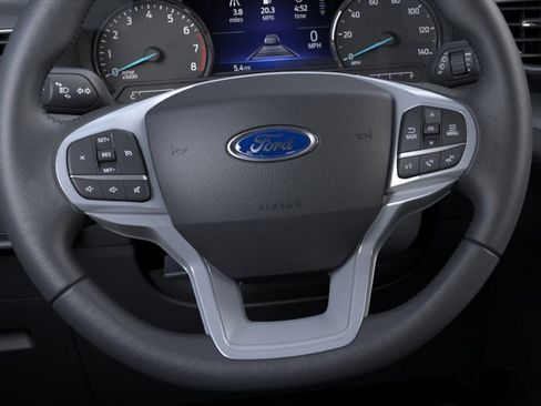 New 2024 Ford Explorer XLT w/ Equipment Group 202A image 12