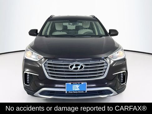 Used 2018 Hyundai Santa Fe SE AWD/4WD image 2