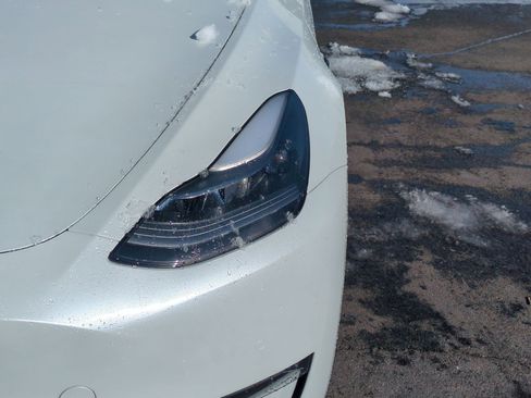 Used 2021 Tesla Model Y Performance image 13