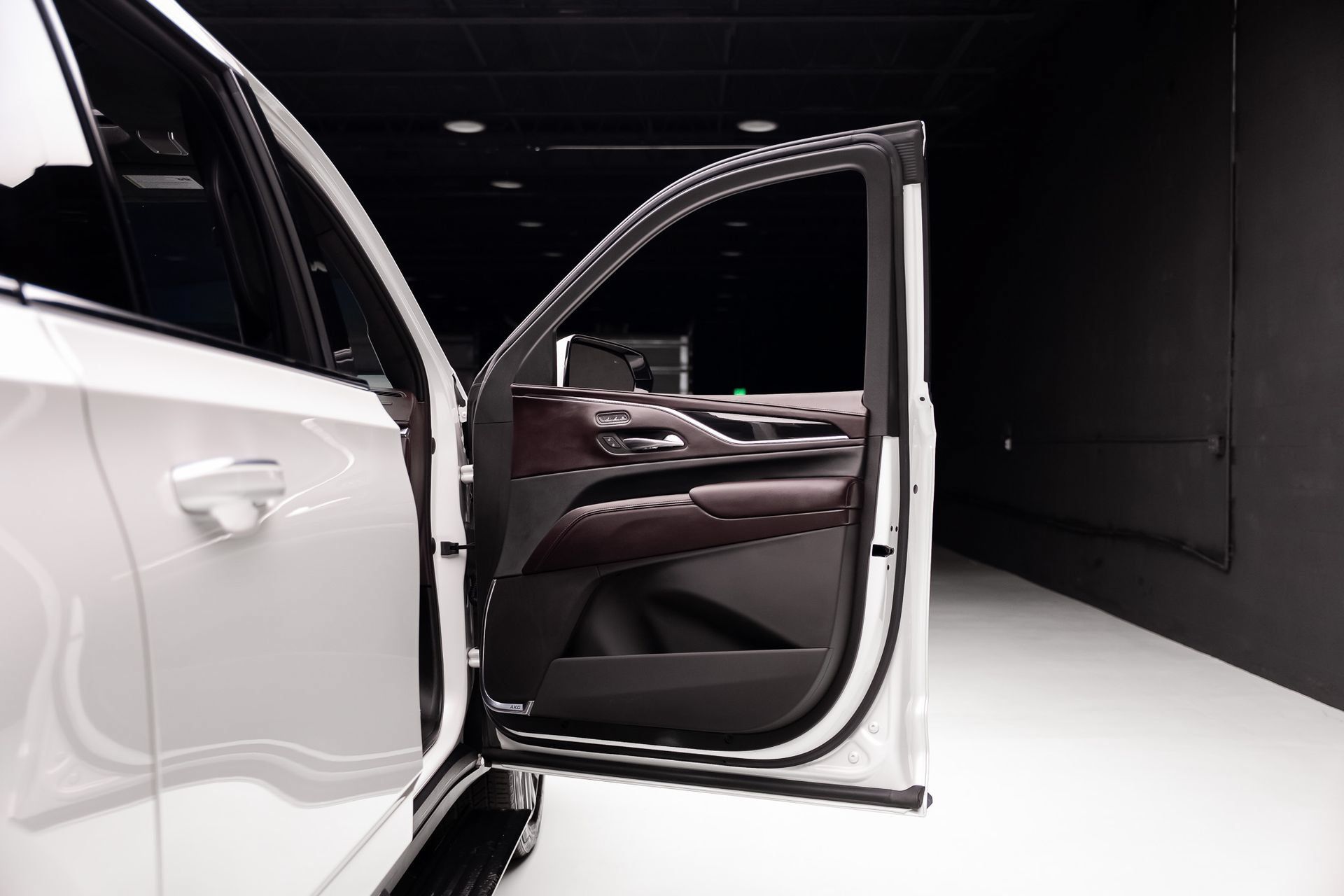 Used 2022 Cadillac Escalade ESV Premium Luxury Platinum w/ LPO, Floor Liner Package AWD/4WD image 61