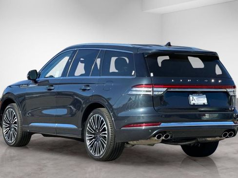 Used 2024 Lincoln Aviator Black Label AWD/4WD image 3