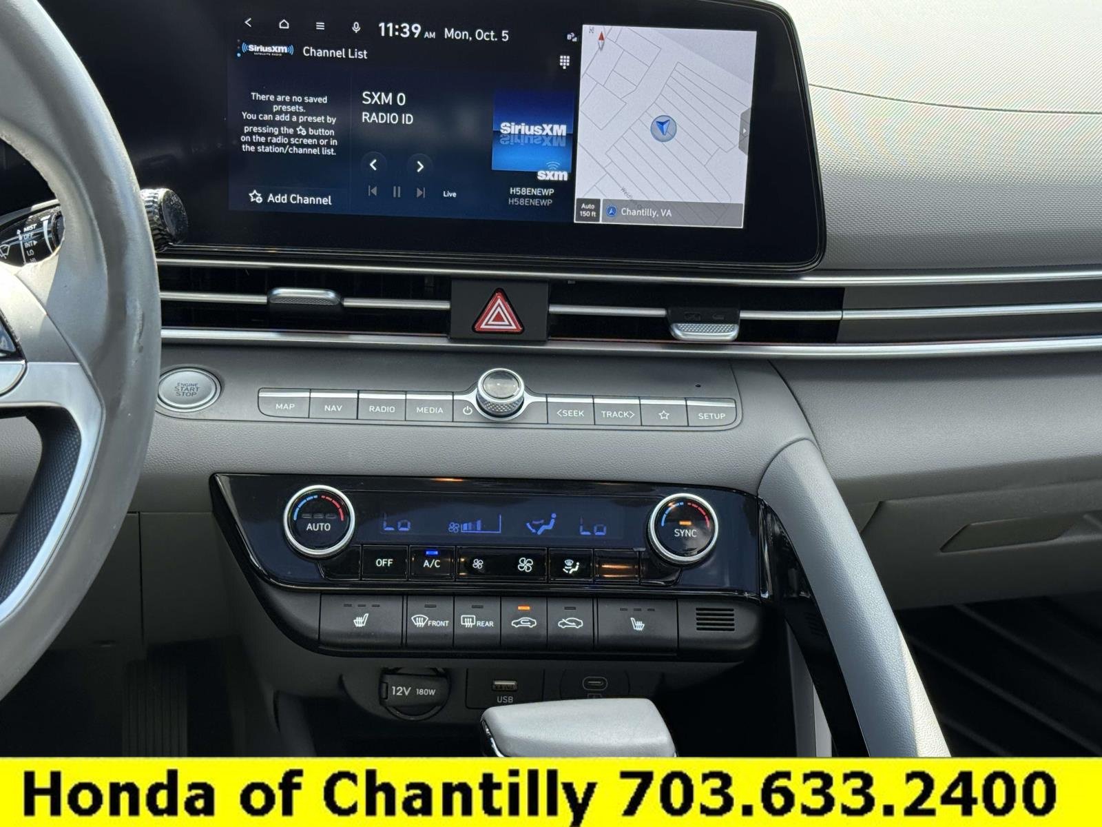 Used 2024 Hyundai Elantra SEL w/ Convenience Package FWD image 18