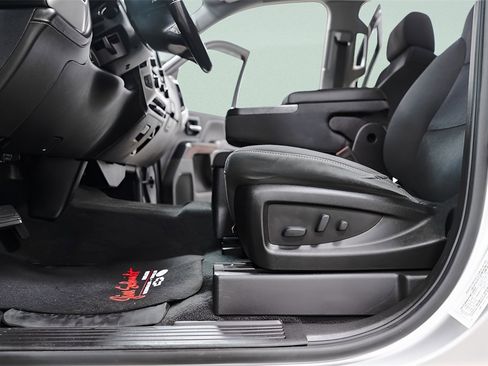 Used 2018 GMC Sierra 1500 SLE image 26